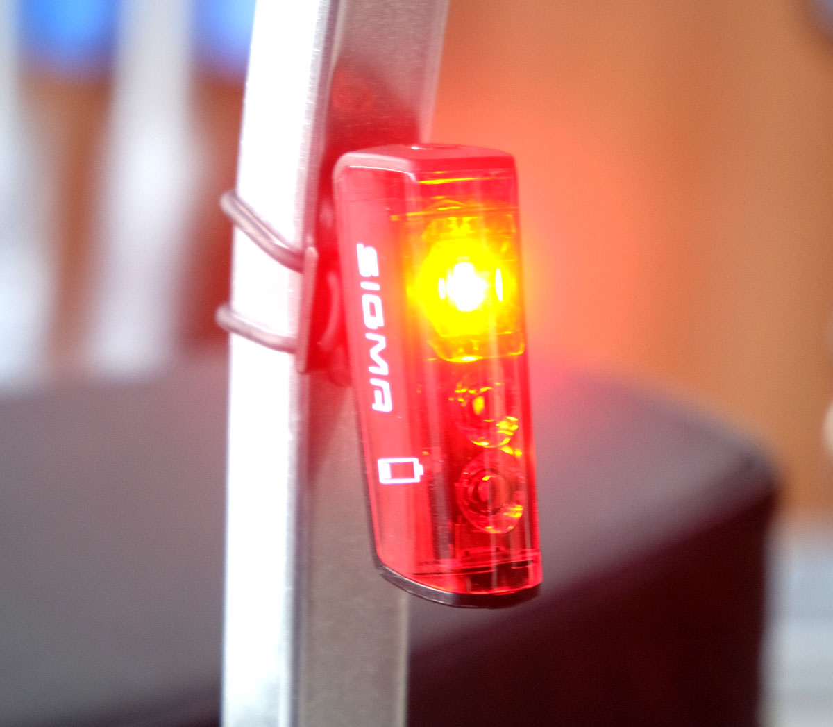 SIGMA SPORT Akku-LED-Rücklicht Blaze USB mit Bremslichtfunktion