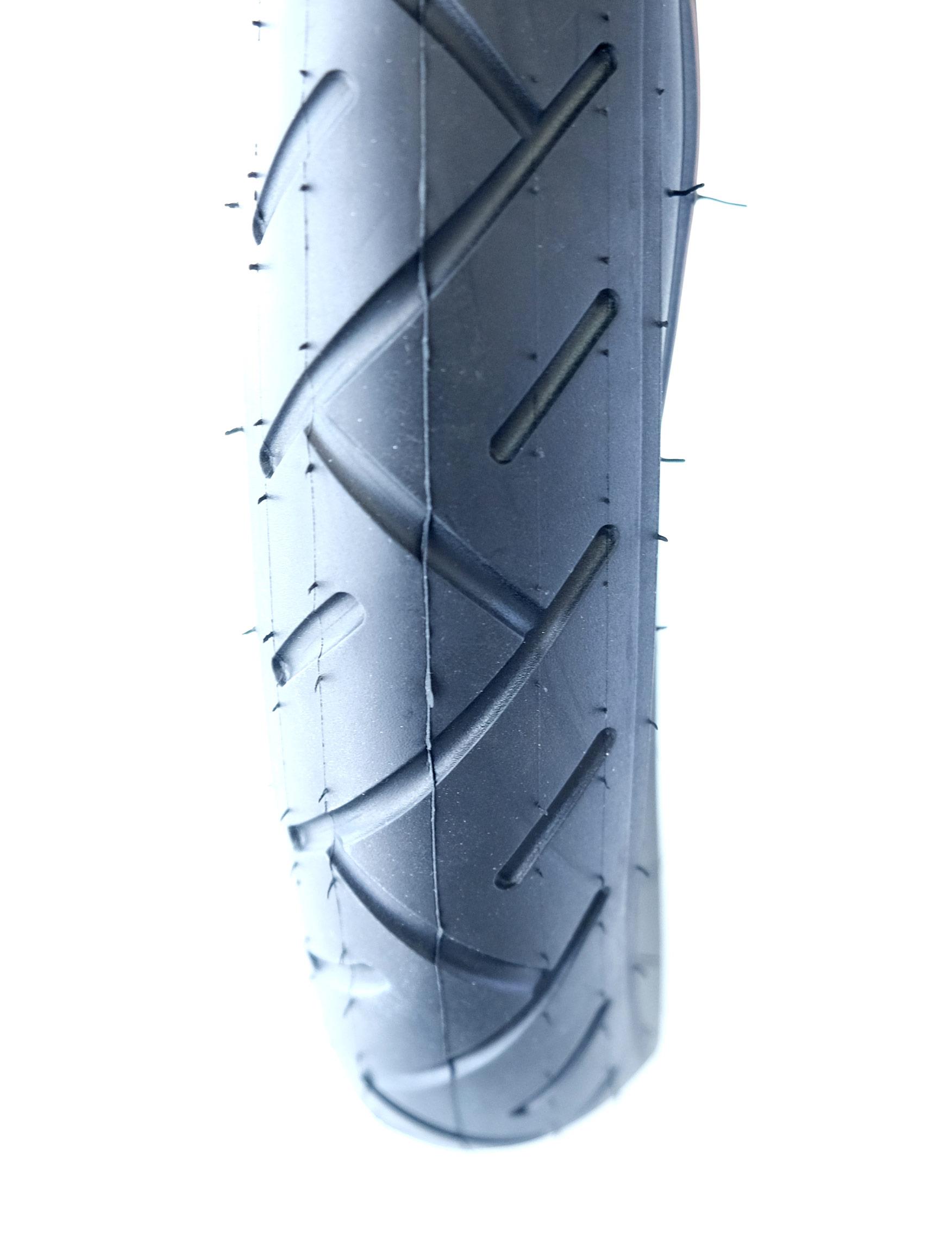 12 1/2 x 2 1/4 57-203 Innova Reifen