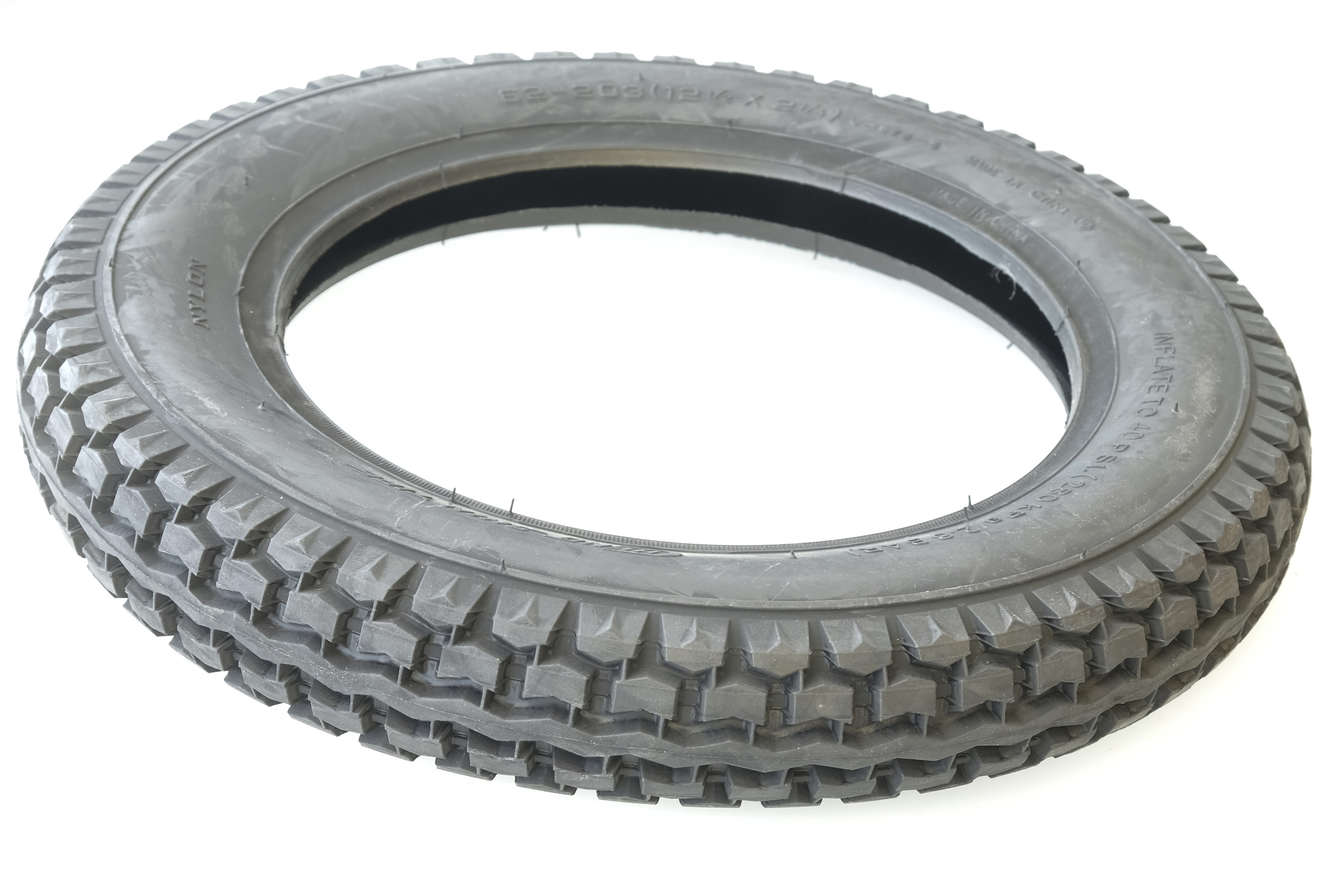 12 1/2x 2 1/4 ,(62-203), CST, Stollenprofil verstärkt - schwarz
