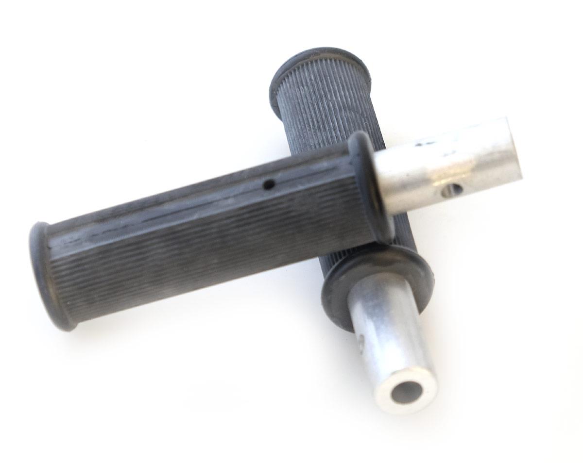 Foot bar with rubber - pair - for TravelScoots Foot bar with rubber - pair - for TravelScoots