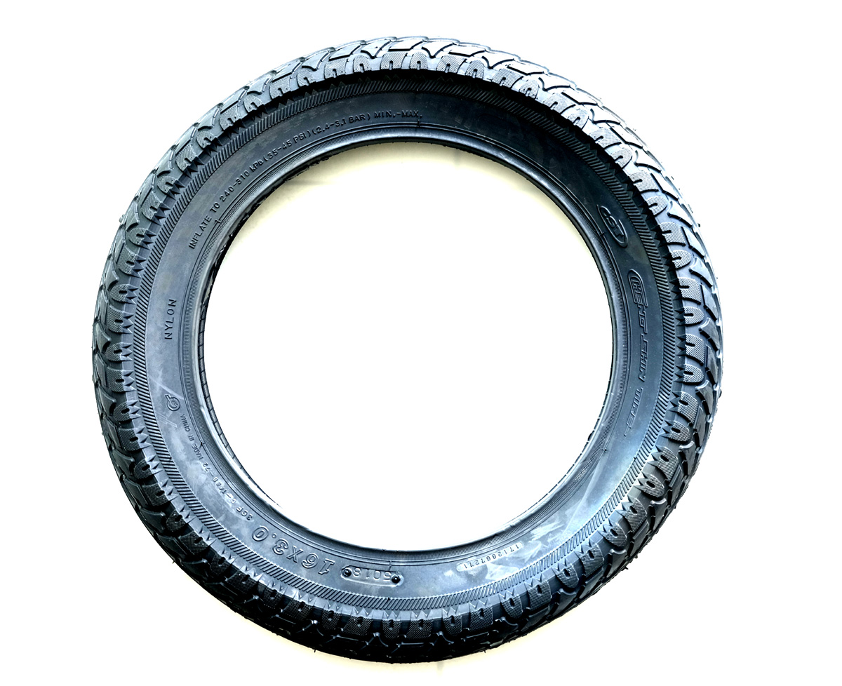 16 x 3.0 CST Reifen (2.75-12), 36F, #E, TT