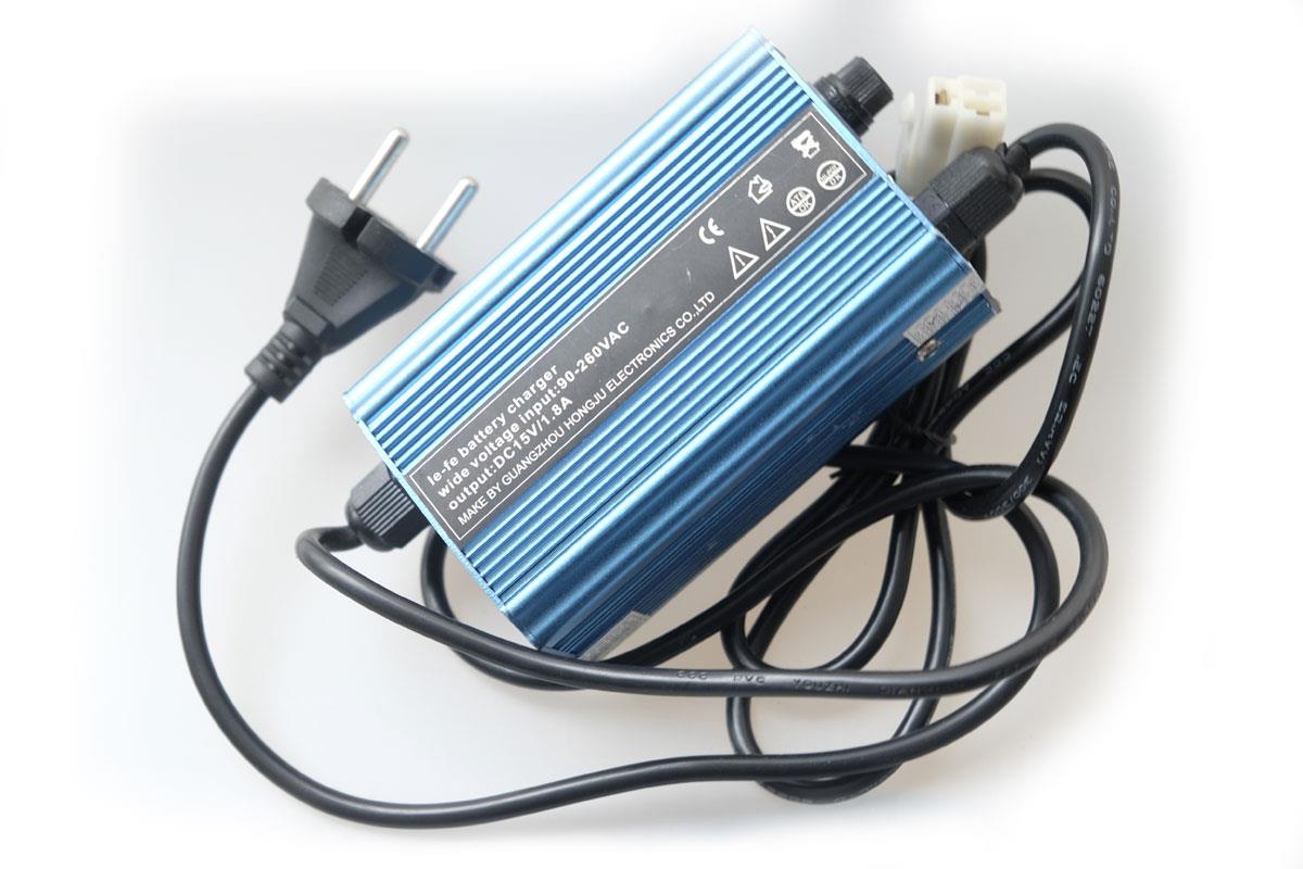 15V le-fe battery charger DC15V/1.8A